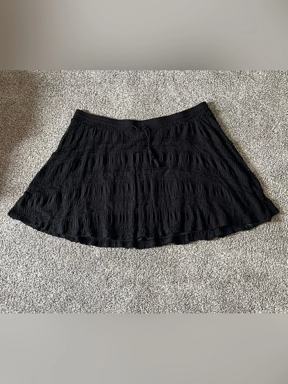 Torrid Size 6 Black Crotchet Skirt